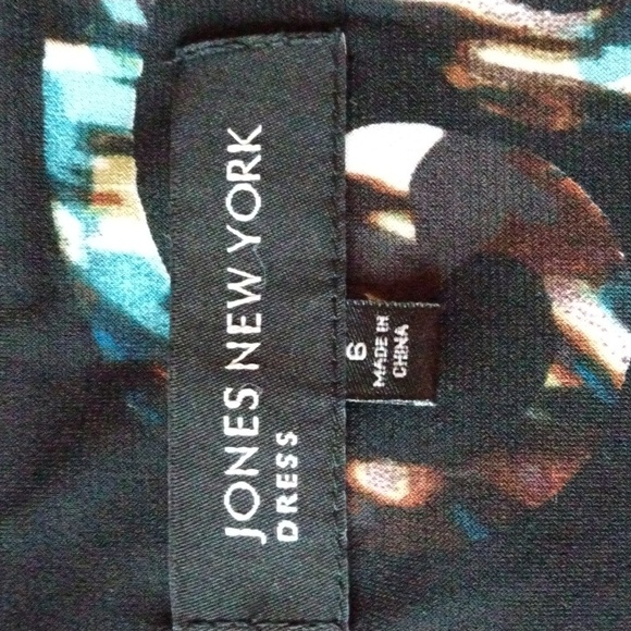 Jones New York Women's Dress Size 6 - Picture 5 of 7